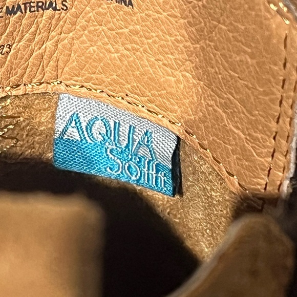 Sofft Jordie Chelsea Ankle Boots Camel Suede Waterproof Lug Sole - Picture 9 of 13